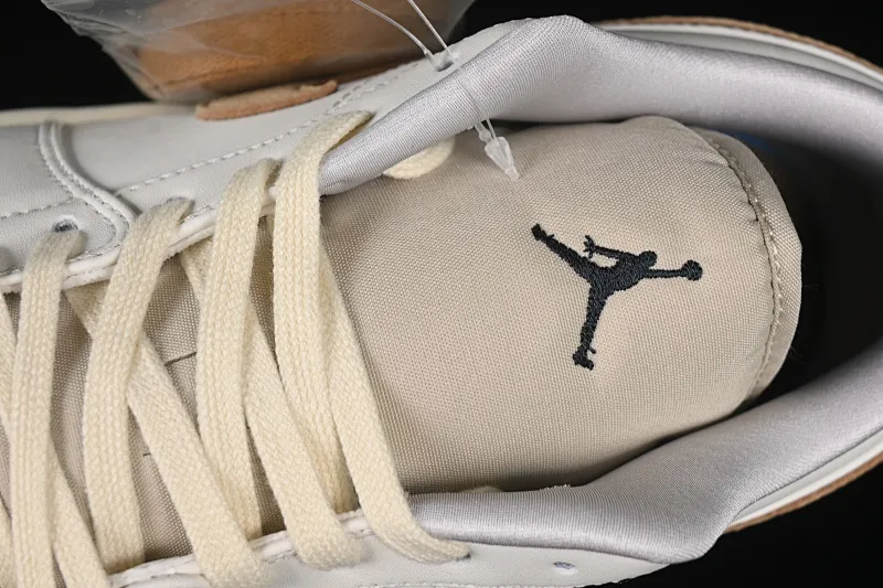 All categories Air Jordan Jordan series basketball shoes Air Jordan 1 Low Air Jordan 1 Low "Dongdan" AJ1 Joe 1 coconut milk white low-top cultural casual sneakers IB8855-121